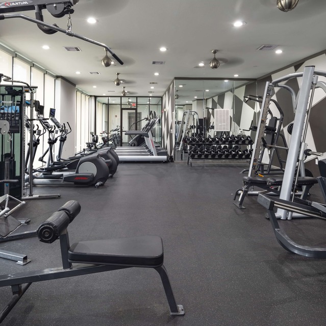 Instrata Upper Kirby - Fitness Center