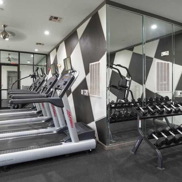 Instrata Upper Kirby - Fitness Center