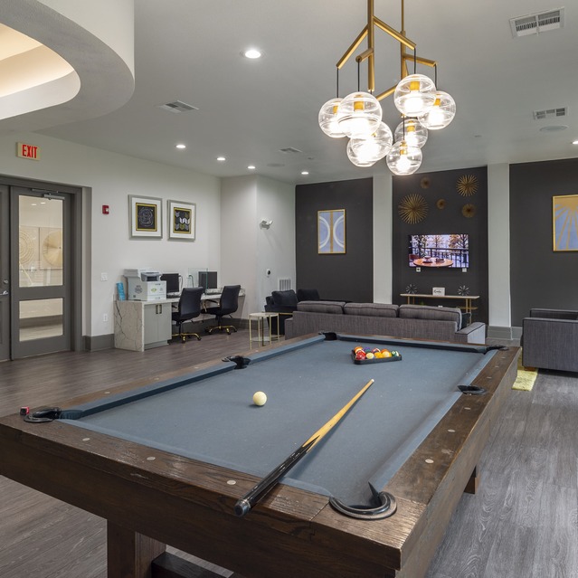 Instrata Upper Kirby - Clubhouse